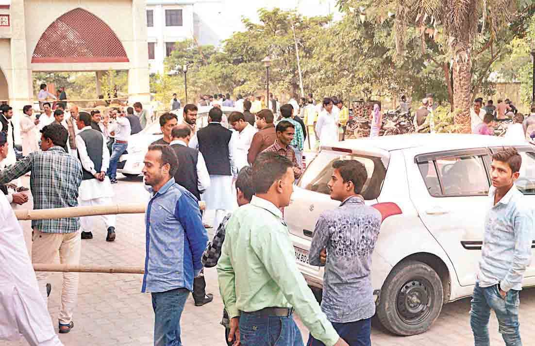 koi udayega patang to koi  chalayega car