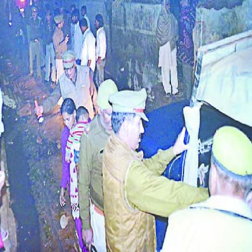 The Dalit girl shot dead, panic in the village, see photos