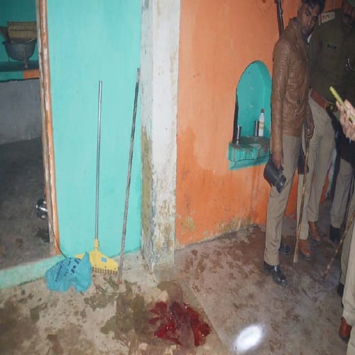 The Dalit girl shot dead, panic in the village, see photos