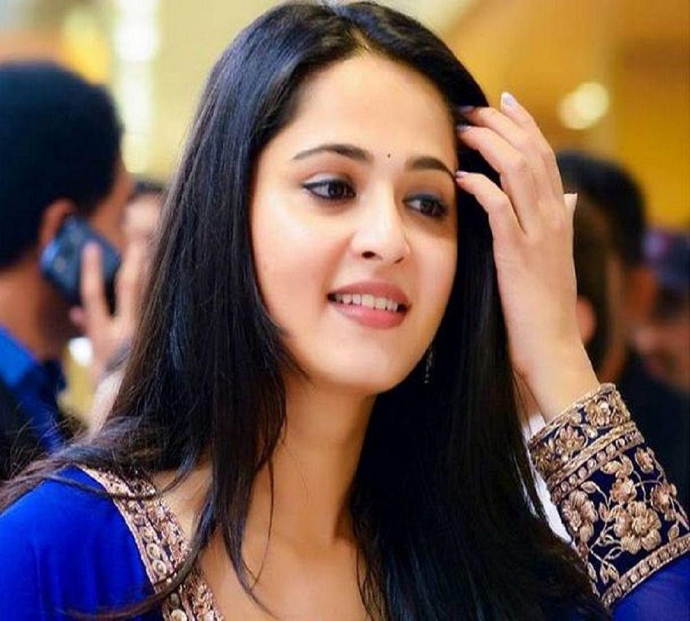 Anushka Shetty HQ Wallpapers | Anushka Shetty Wallpapers - 53403 - Oneindia  Wallpapers