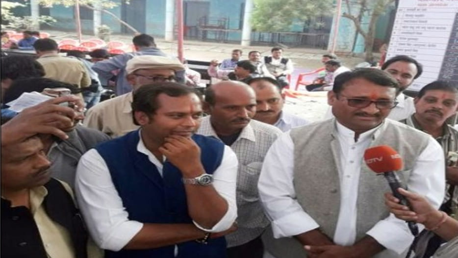 Congress candidate wins election BJP's defeat before nikay chunav