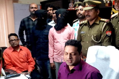 arrest for running a fake telefone exchange in Lucknow.
