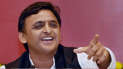 akhilesh attacks bjp leaders 