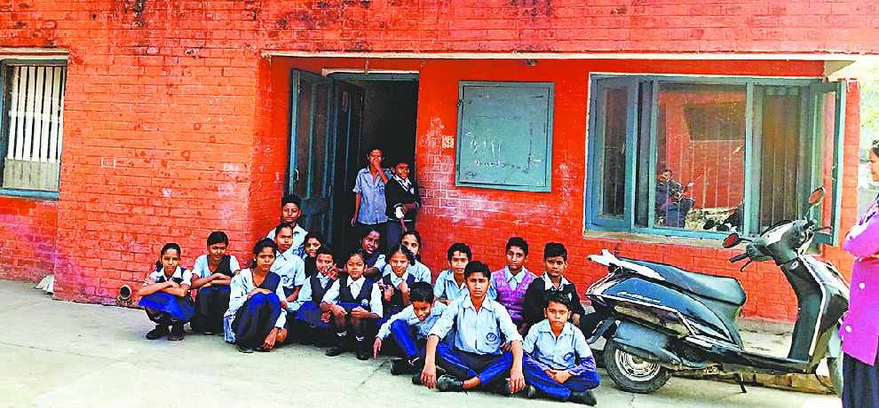 no teachers and no smart education in chandigarh government schools