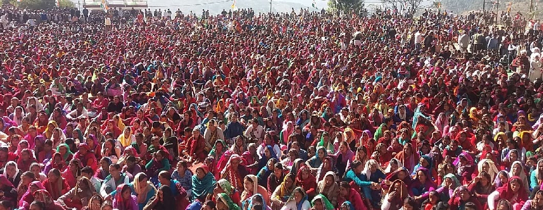 Women power came forward to overthrow the Modi government: dev