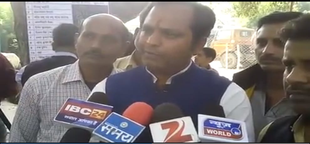 Madhya Pradesh Chitrakoot by election Congress candidate leading over BJPs 
