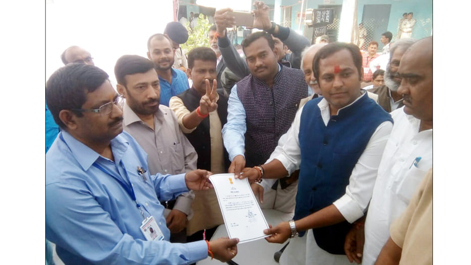 congress beat bjp in by-election
