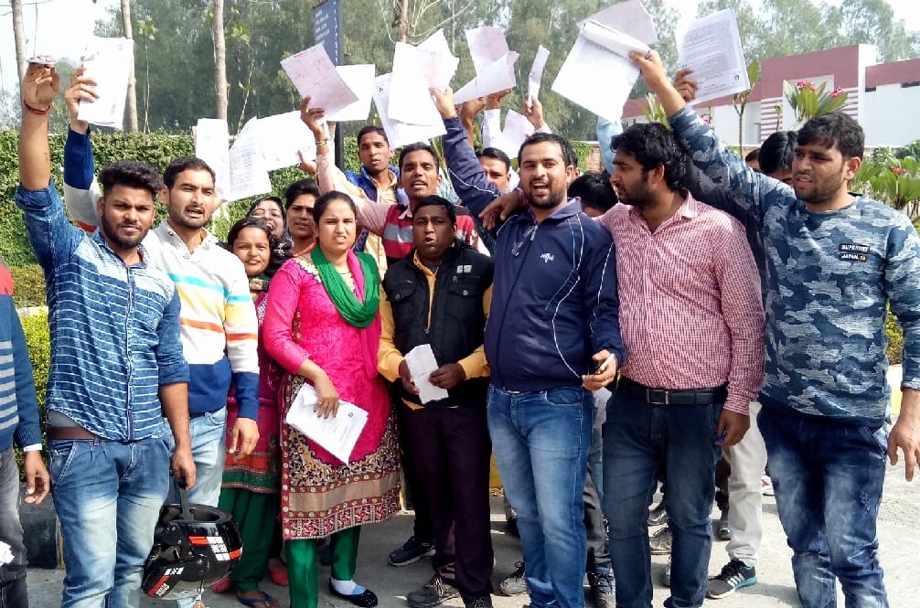 Group C exam Paper leak in roorkee