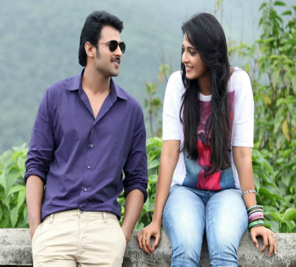anushka shetty rejects bollywood film because of prabhas