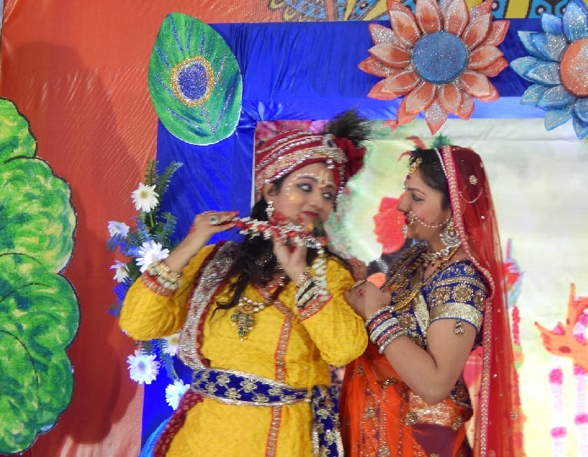 धूमधाम से मनाया गया राधा दरबार का वार्षिकोत्सव