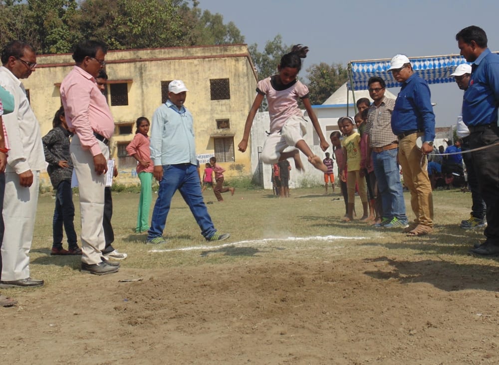 vishnu first in 50 meter race