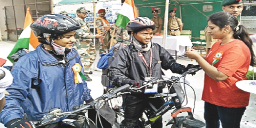 Daughters to change the country, 21 thousand km goal to travel