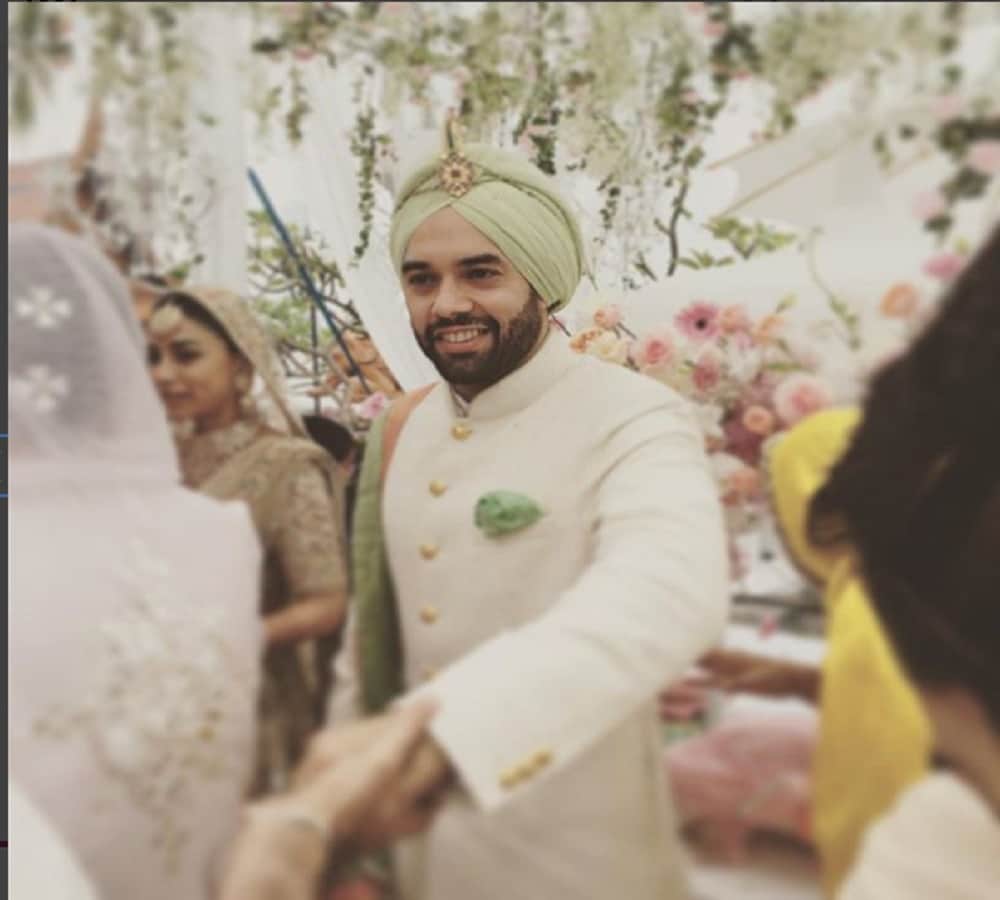 Bollywood actress Amrita Puri Marries Imrun Sethi In Bangkok