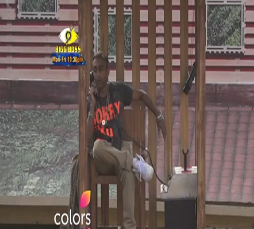 vikas gupta torn his favourite jacket to safe shilpa from nomination in bigg boss