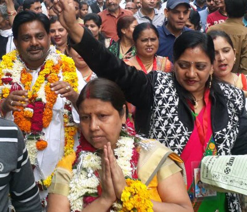 चुनाव प्रचार में ताकत झोंकी, विकास के नाम पर मांगे वोट