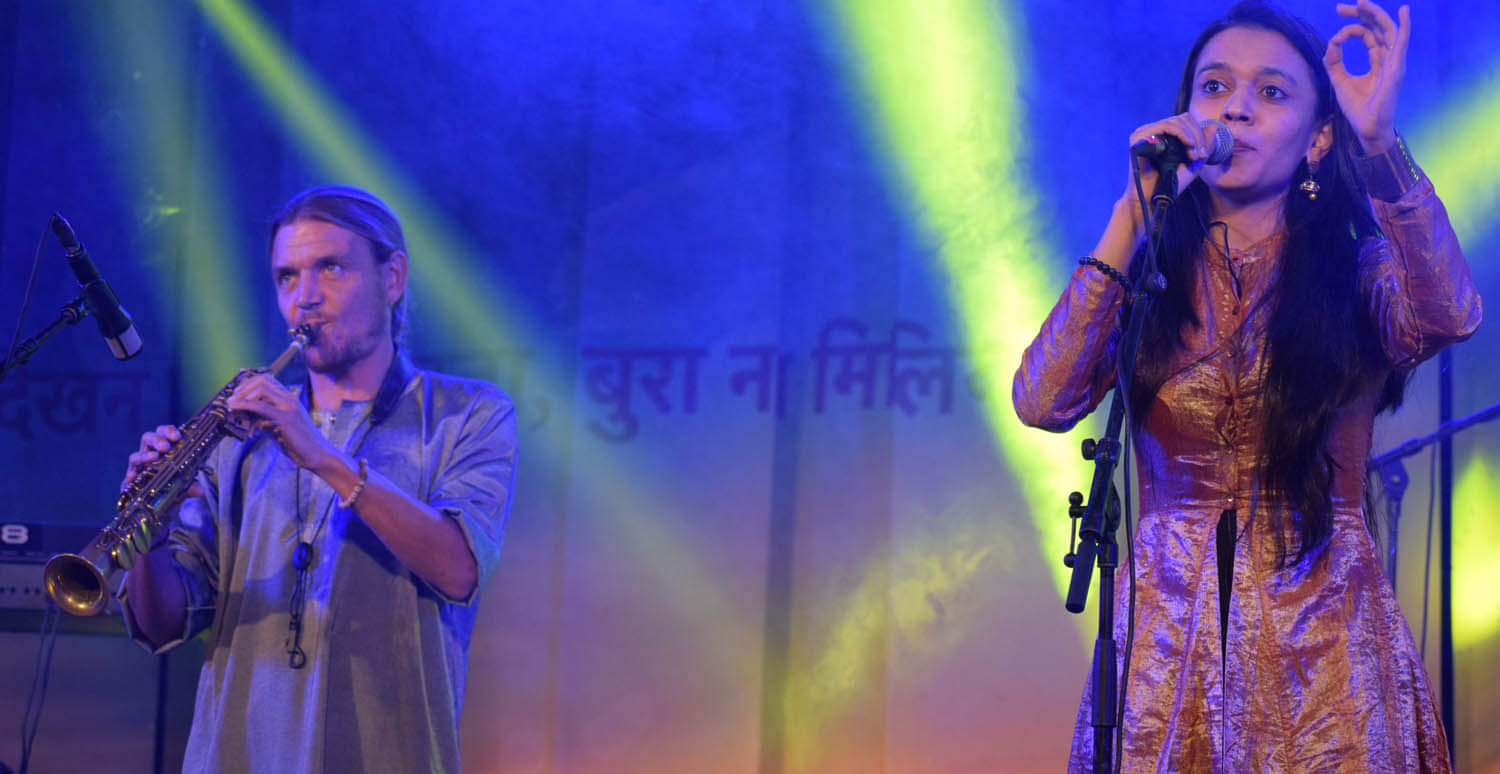 kailash kher music night and live performance in kashi