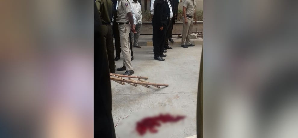 prisoner shot dead at rohini court premises 