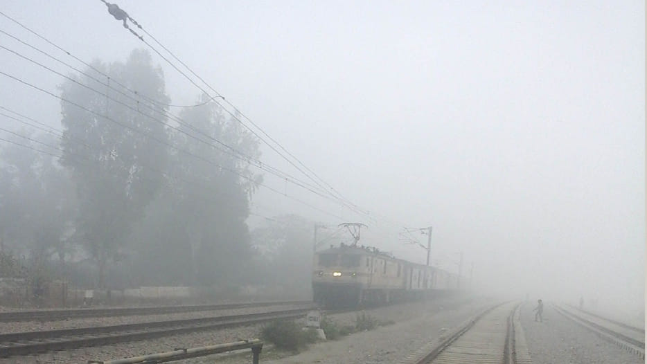 trains passing through Agra are running late by hours Due to fog