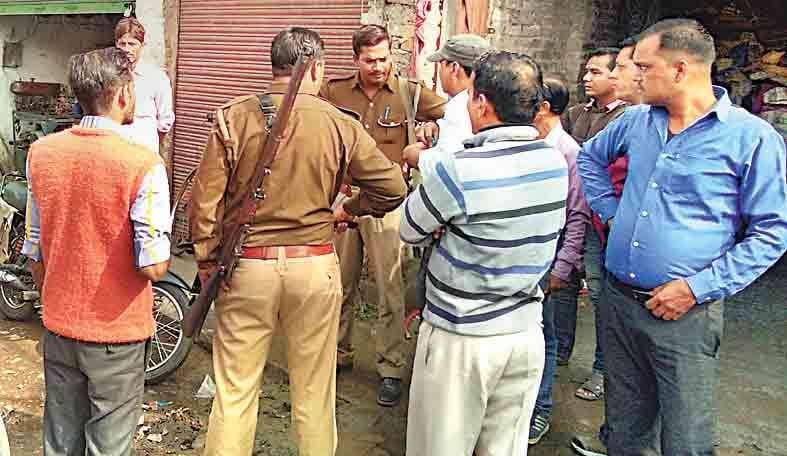 chatra se chhekhani, viroodh per manchale ko dhoona
