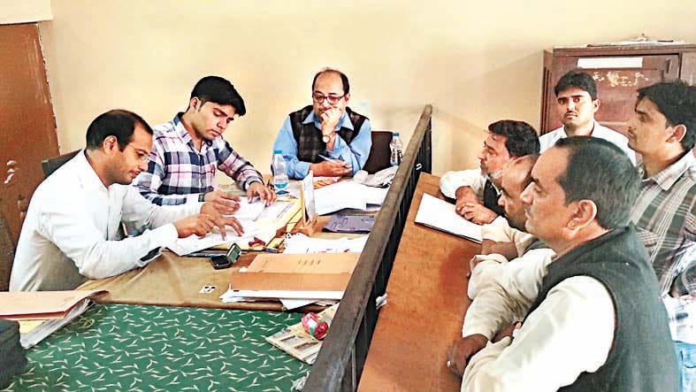 jile me 29 pratashiyon ne perche liye vapas, 72 chunav me 