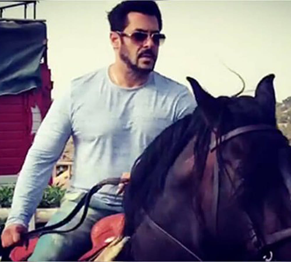 salman khan stopped race 3 shooting after a group of armed men entered the premises