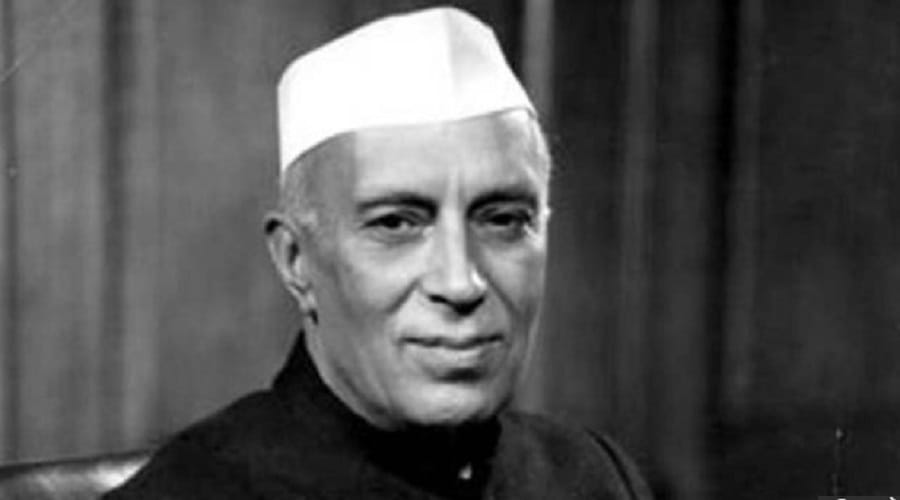 when jawahar lal nehru washed his father cloth in jail