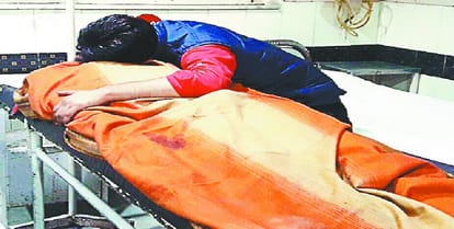Fast speed, triple Riding killed Five Young People