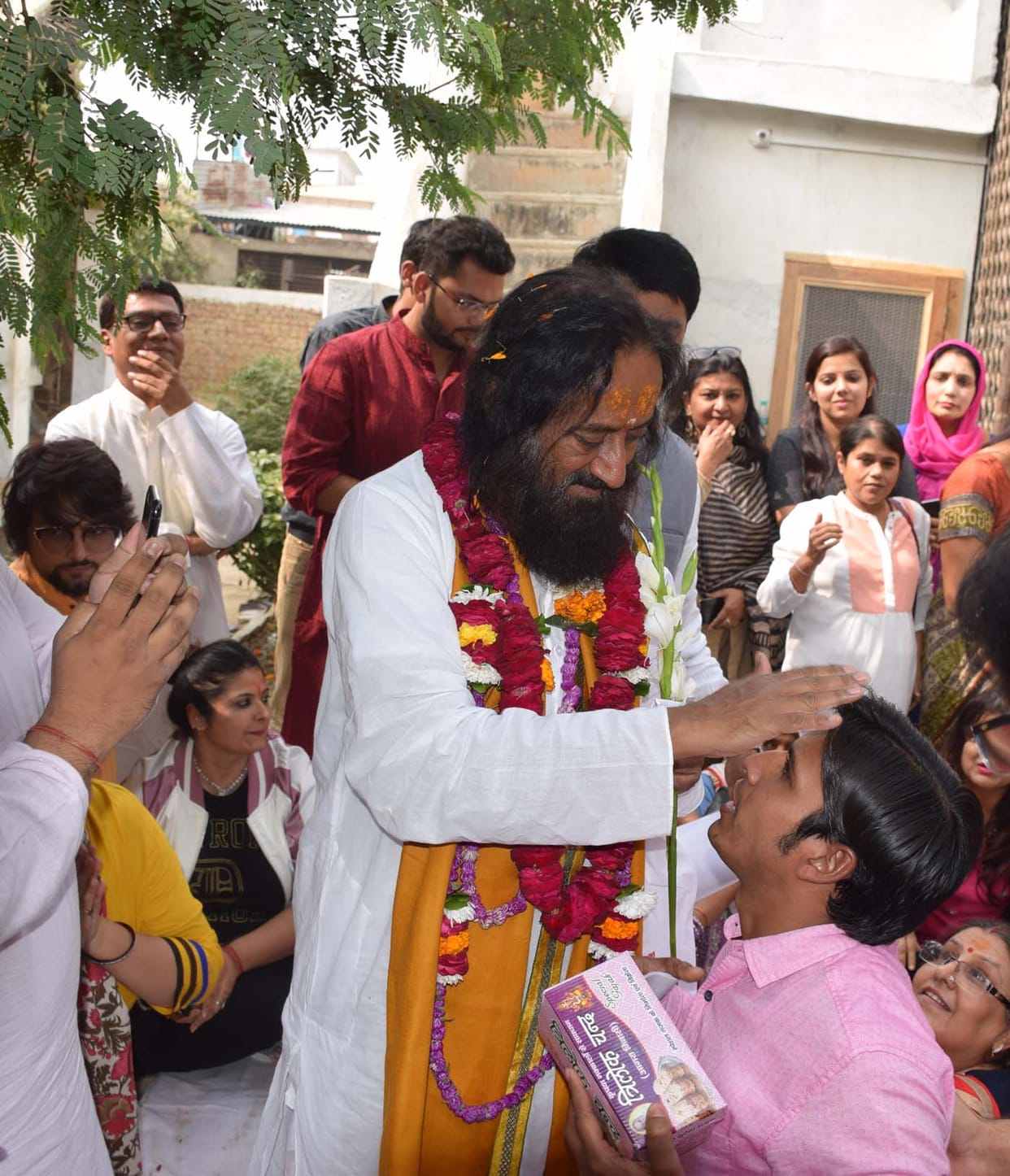 सकारात्मक परिणाम तक पहुंचेगी मध्यस्थता: श्रीश्री रविशंकर