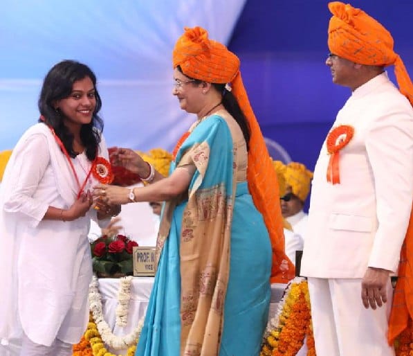 राजस्थान विश्वविद्यालय किया टॉप,