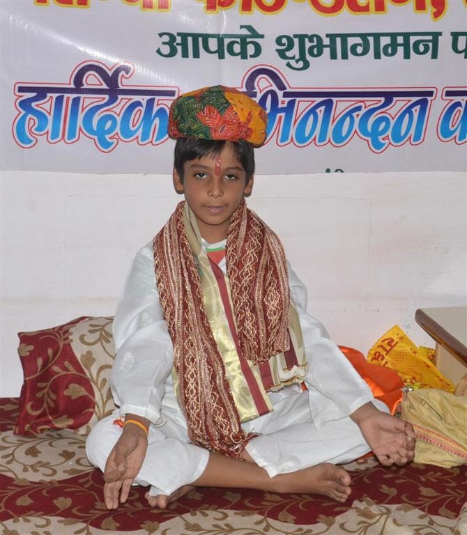 The nine-year-old child did one and a half hours to study the verses