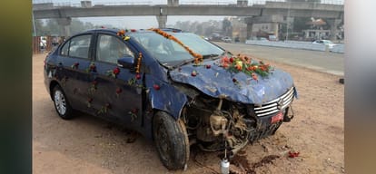 car o groom and bride fell down in the ditch