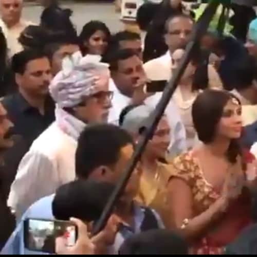 Aishwarya Rai, Abhishek Bachchan and Aaradhya do the bhangra at a wedding