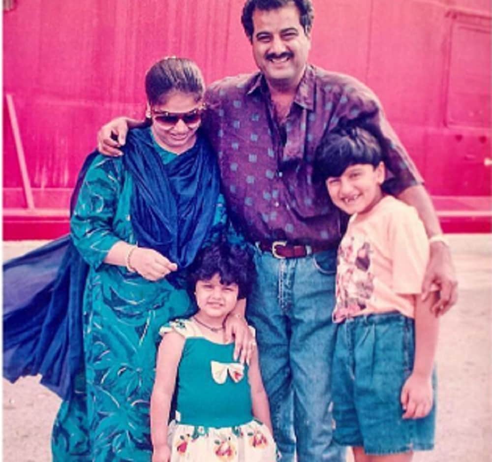 Arjun Kapoor Shares Cute Childhood Picture With Siblings And Friends On children's day