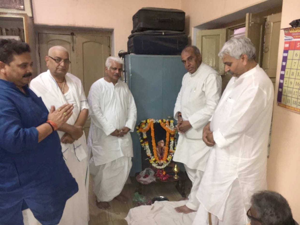 BJP MP jagadambika pal self proclaimed chief minister