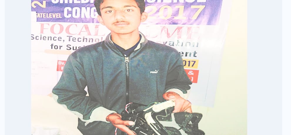 student harshal ratan produced electricity from shoes