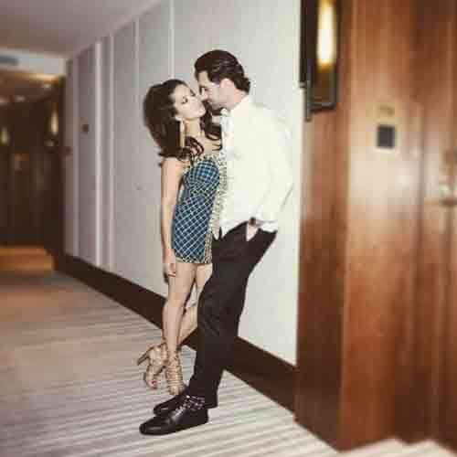 sunny leone shares her romantic photos with her husband daniel weber