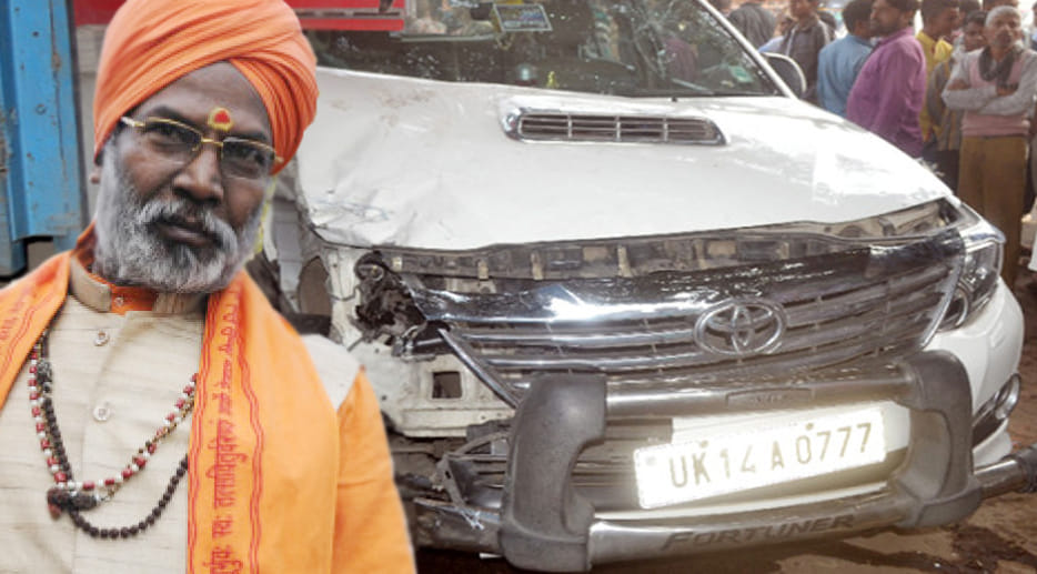 tanker hit mp sakshi ji maharaj's car