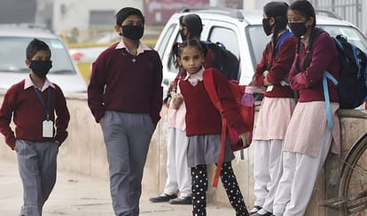 delhi pollution live update: ngt slams delhi government, ask why you intend exemption on 2 wheelers