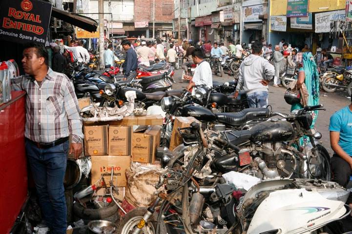 Stuck city in encroachment, how will it pass through