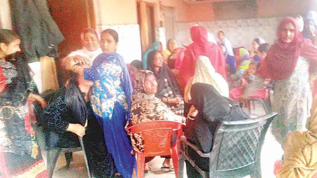 three animal traders died in accident