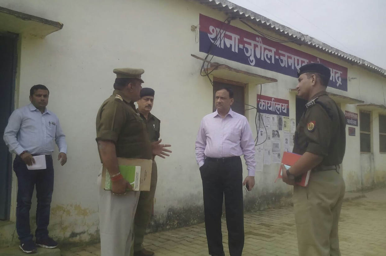 ADG varanasi zone visit uttar pradesh border