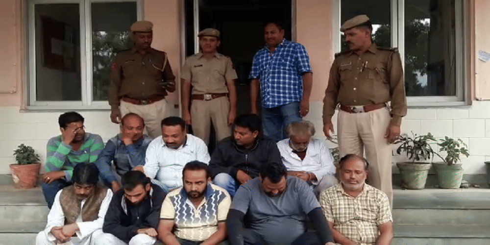 10 gamblers arrested, three lakh seized in ajmer