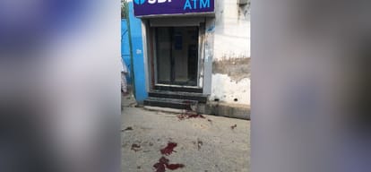 guard shot dead when some people tried to loot a cash van