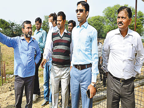 Rs. 10 / liter cow urine being bought