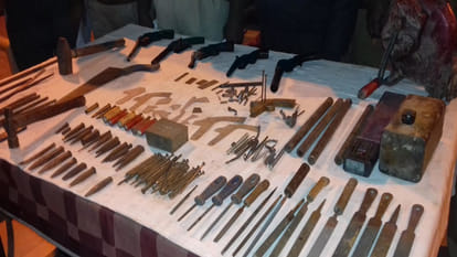gang leader of illegal weapons is arrested