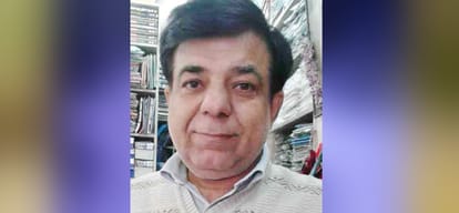 theft of thirty lakh by breaking the shutter of the shop