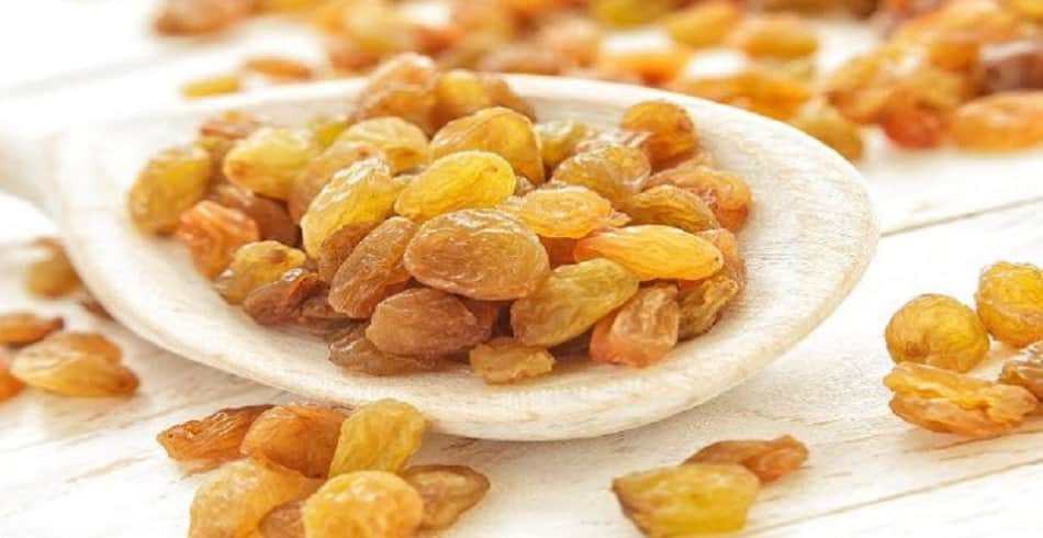 Four benefits of eating Raisins early in the morning 