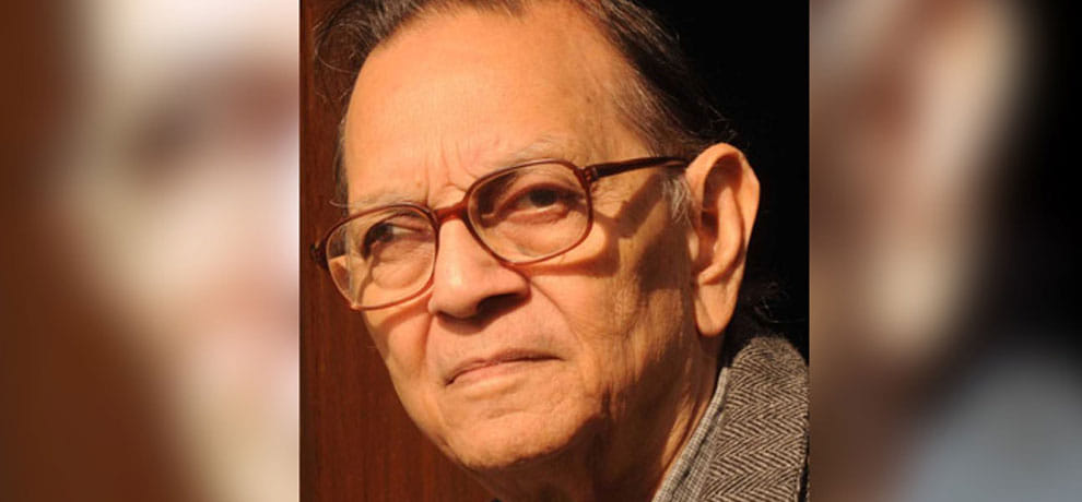 kunwar narayan hindi kavita vyakti ko vikaar ki hi tarah padhna jeevan ka ashuddha paath hai