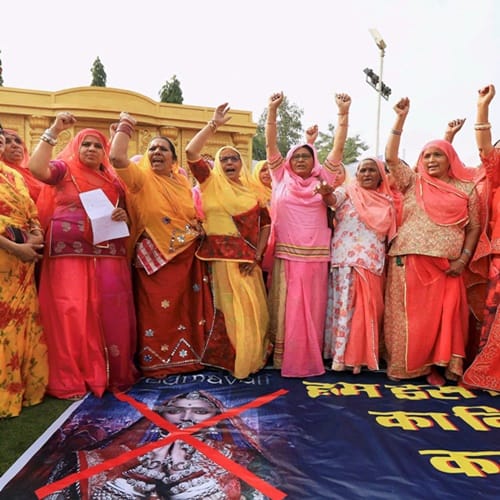 protest for ban on Padmavati in Karnataka BJP MLA Ram Kadam says will not let him shoot any film