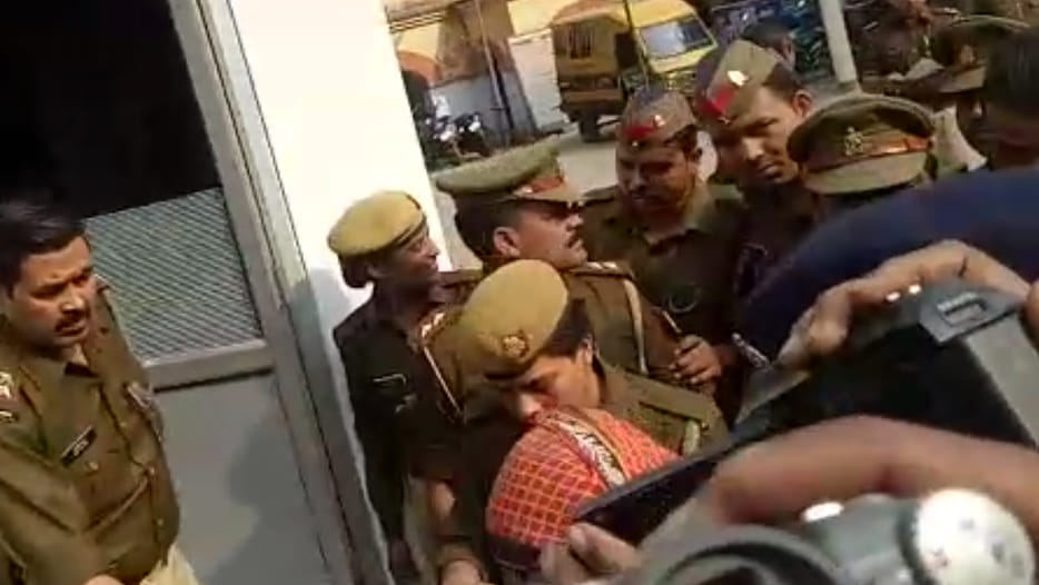 Gangrape in unnao in moving car